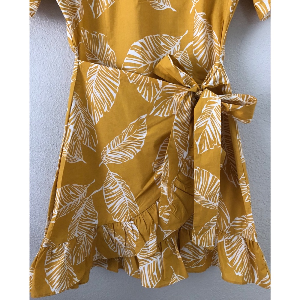 Dress - Picture 4 of 4